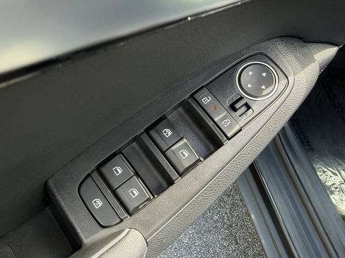 Certified 2025 Kia Seltos EX FWD image 13