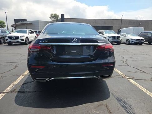 Used 2023 Mercedes-Benz E 350 4MATIC Sedan image 3