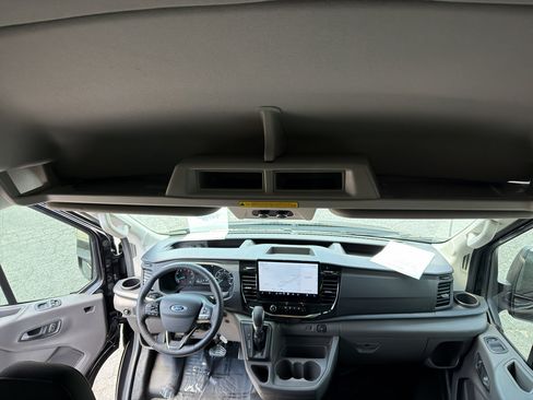 Used 2024 Ford Transit 350 XLT RWD image 36
