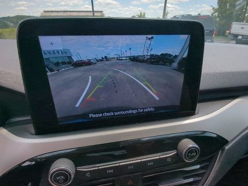 Used 2020 Ford Escape SE FWD image 20