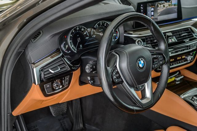 Used 2017 BMW 540i RWD image 26