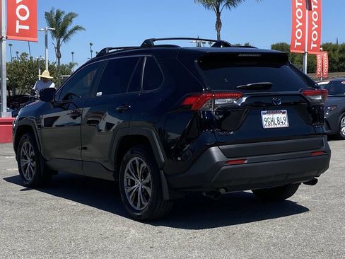 Certified 2023 Toyota RAV4 XLE Premium AWD/4WD image 39
