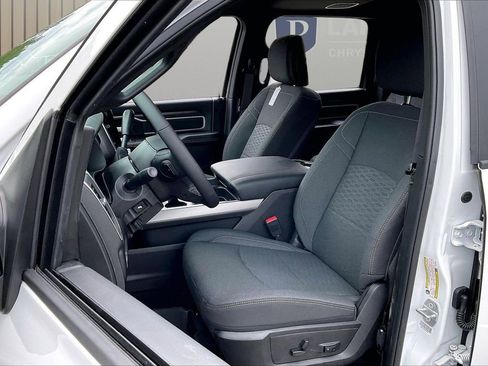 New 2026 RAM 2500 Big Horn AWD/4WD image 20