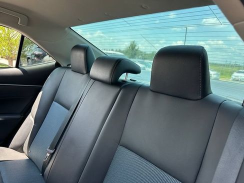Used 2014 Toyota Corolla S FWD image 27