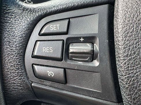 Used 2014 BMW 320i xDrive Sedan image 23