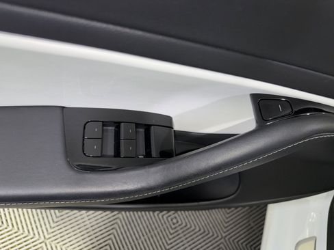 Used 2020 Tesla Model 3 Standard Range Plus image 38