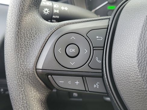 Used 2024 Toyota Corolla LE image 27