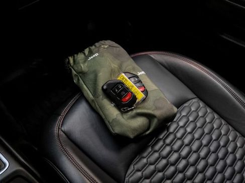 Used 2021 Jeep Wrangler Unlimited Rubicon AWD/4WD image 81