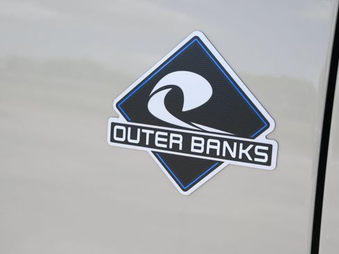 New 2026 Ford Bronco Outer Banks AWD/4WD image 12