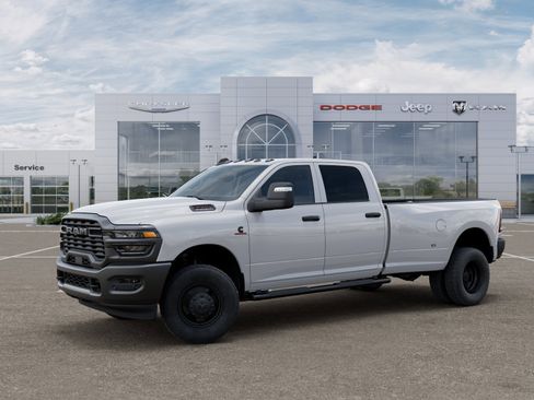 New 2026 RAM 3500 Tradesman AWD/4WD image 2