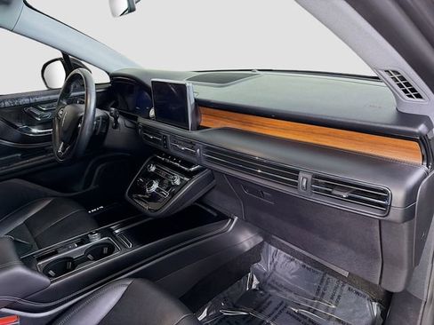 Used 2022 Lincoln Corsair Reserve w/ Sport Package image 30