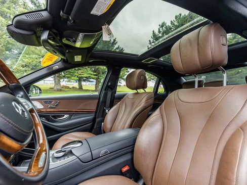 Used 2016 Mercedes-Benz S 550 4MATIC Sedan image 11