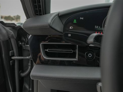 New 2025 Porsche Taycan 4S image 17