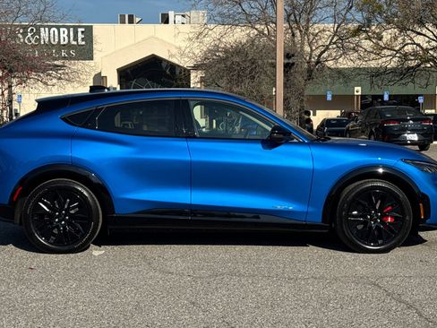 Used 2025 Ford Mustang Mach-E Premium w/ Sport Appearance Package image 3