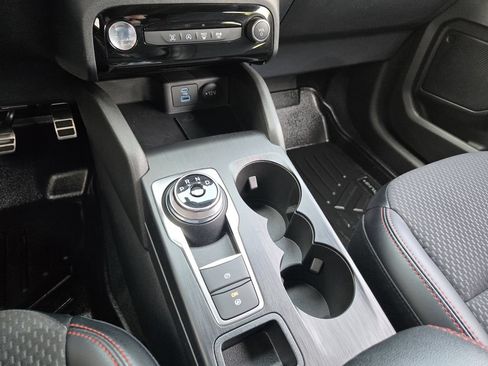 Used 2023 Ford Escape ST-Line w/ Tech Pack #1 FWD image 17