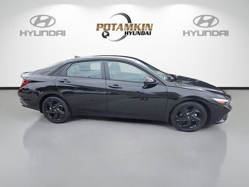 New 2026 Hyundai Elantra Sport FWD image 4