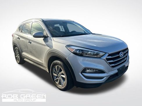 Used 2017 Hyundai Tucson SE w/ SE Popular Package 02 AWD/4WD image 1
