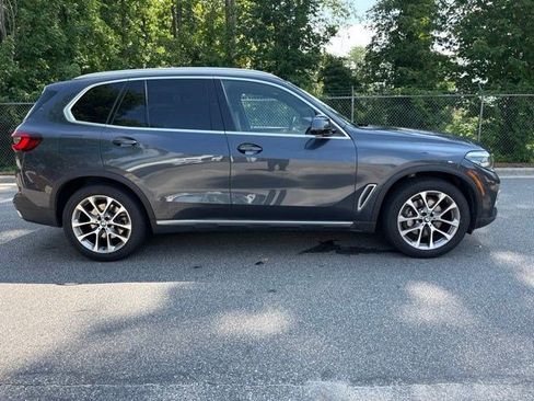 Used 2022 BMW X5 sDrive40i w/ Premium Package RWD image 4