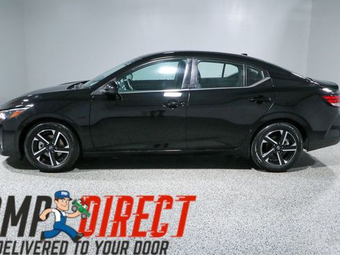 Used 2024 Nissan Sentra SV FWD image 10
