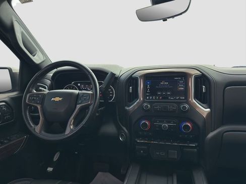 Used 2021 Chevrolet Silverado 1500 High Country w/ Technology Package RWD image 13