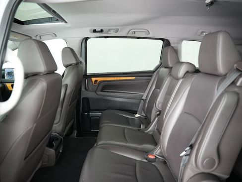 Used 2018 Honda Odyssey Elite image 37