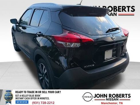 Used 2019 Nissan Kicks SR w/ SR Premium Package FWD image 7