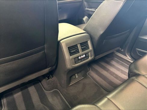 Used 2019 Volkswagen Atlas SE w/ Panoramic Sunroof Package AWD/4WD image 12