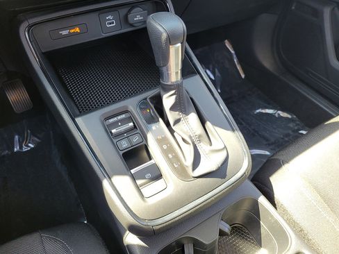 Used 2024 Honda CR-V LX image 29