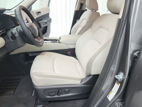 New 2026 Nissan Pathfinder SL FWD image 19