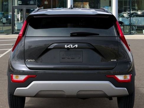 New 2026 Kia Niro LX image 13