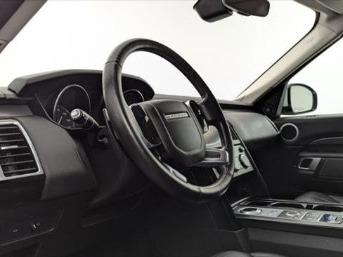 Used 2019 Land Rover Discovery SE AWD/4WD image 23