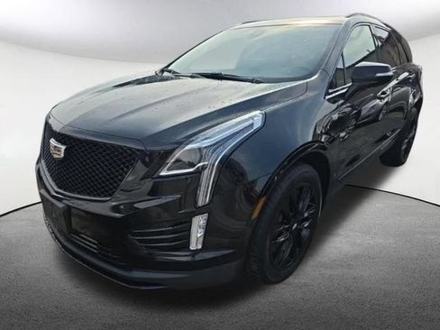 Used 2022 Cadillac XT5 Sportv w/ LPO, ONYX Package AWD/4WD image 2