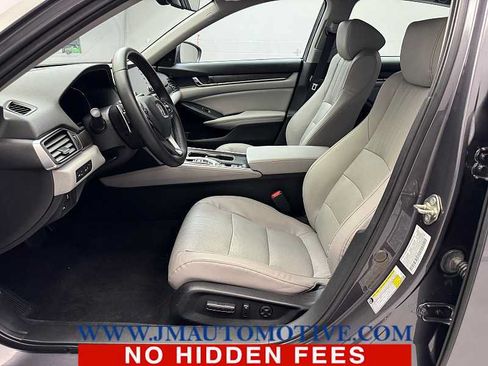 Used 2018 Honda Accord Touring image 13