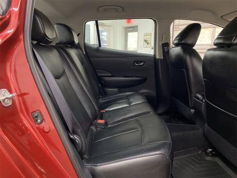 Used 2013 Nissan Leaf SL image 19