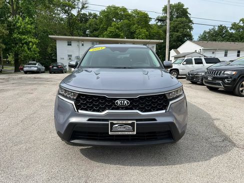 Used 2021 Kia Sorento LX FWD image 2