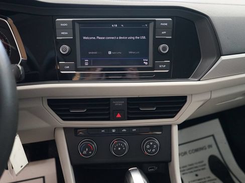 Used 2019 Volkswagen Jetta S w/ Driver Assistance Package FWD image 7