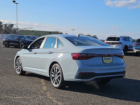 New 2026 Volkswagen Jetta SE image 6