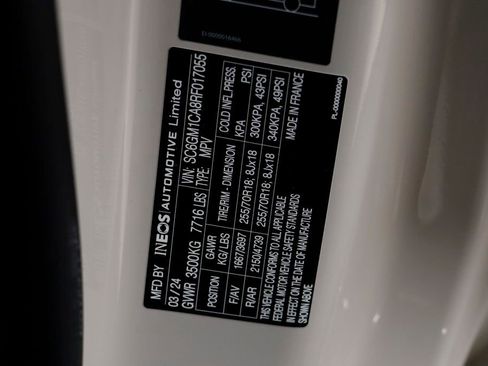 Used 2024 INEOS Grenadier Fieldmaster Edition image 27