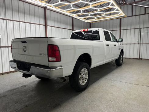 Used 2018 RAM 2500 Tradesman w/ Chrome Appearance Group AWD/4WD image 6