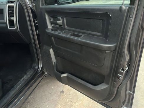 Used 2014 RAM 1500 Express image 11