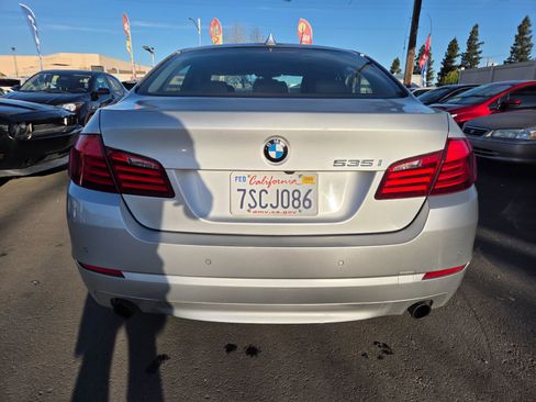 Used 2012 BMW 535i xDrive Sedan image 3