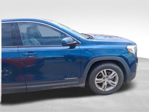 Used 2020 GMC Terrain SLE FWD image 16