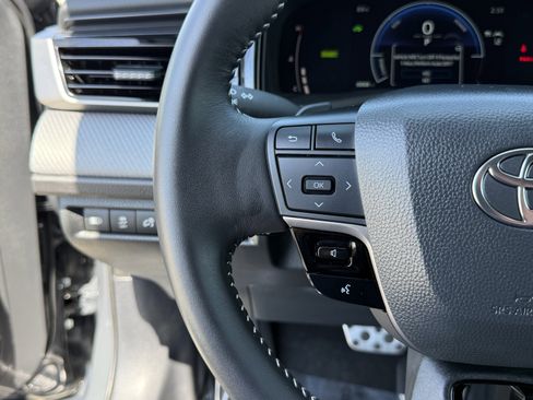 Used 2026 Toyota Camry SE w/ Multimedia Upgrade Package FWD image 22