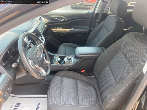 Used 2021 GMC Acadia SLE w/ Elevation Edition image 18