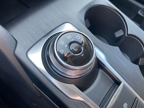 New 2025 Ford Escape SE FWD image 28