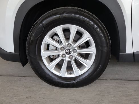 Used 2024 Toyota Grand Highlander AWD image 27