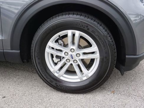 Certified 2023 Ford Explorer XLT image 16