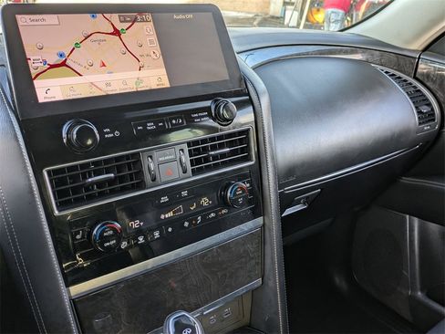 Used 2024 INFINITI QX80 Luxe image 15