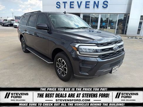 Used 2023 Ford Expedition Max XLT RWD image 3