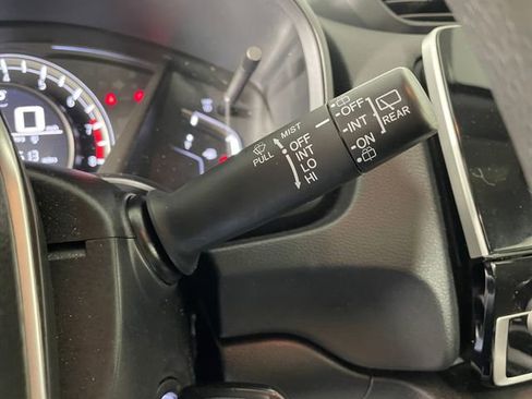 Used 2018 Honda CR-V LX image 14